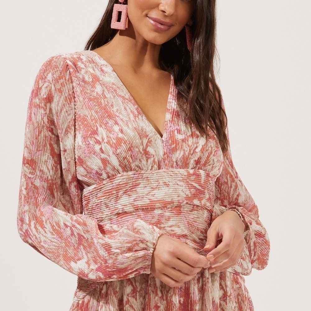 ASTR The Label Floral Long Sleeve Plisse Dress - Orange/Pink - Size Small - Picture 4 of 14